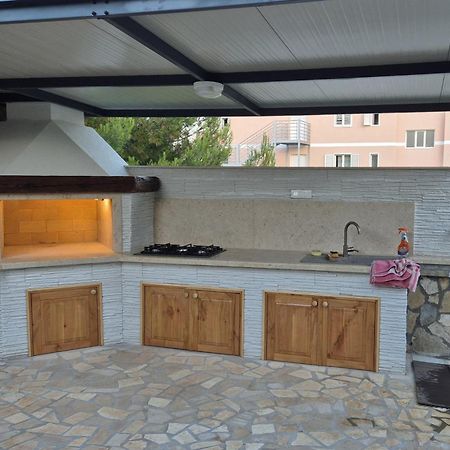 Stylish Flats With Two Bedrooms In Premantura Bagian luar foto
