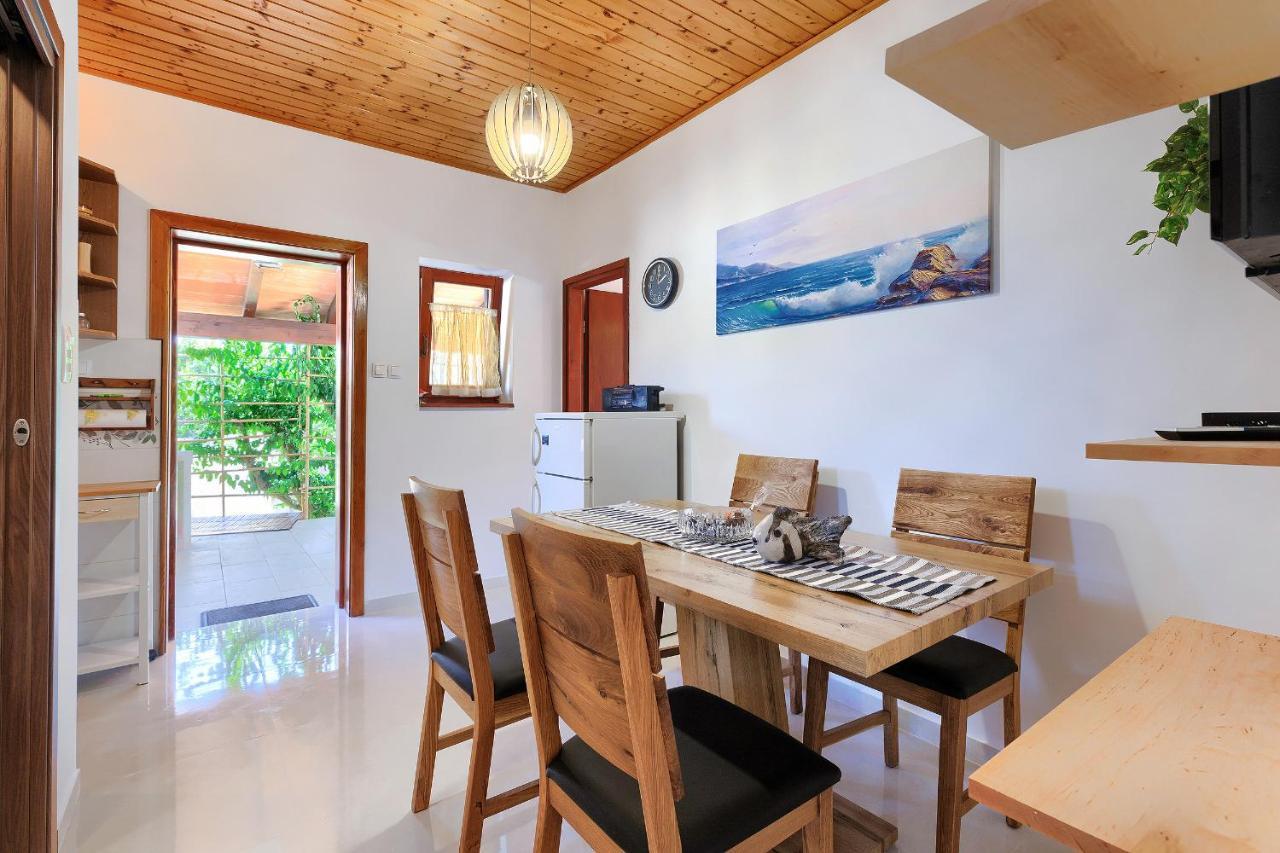 Stylish Flats With Two Bedrooms In Premantura Bagian luar foto
