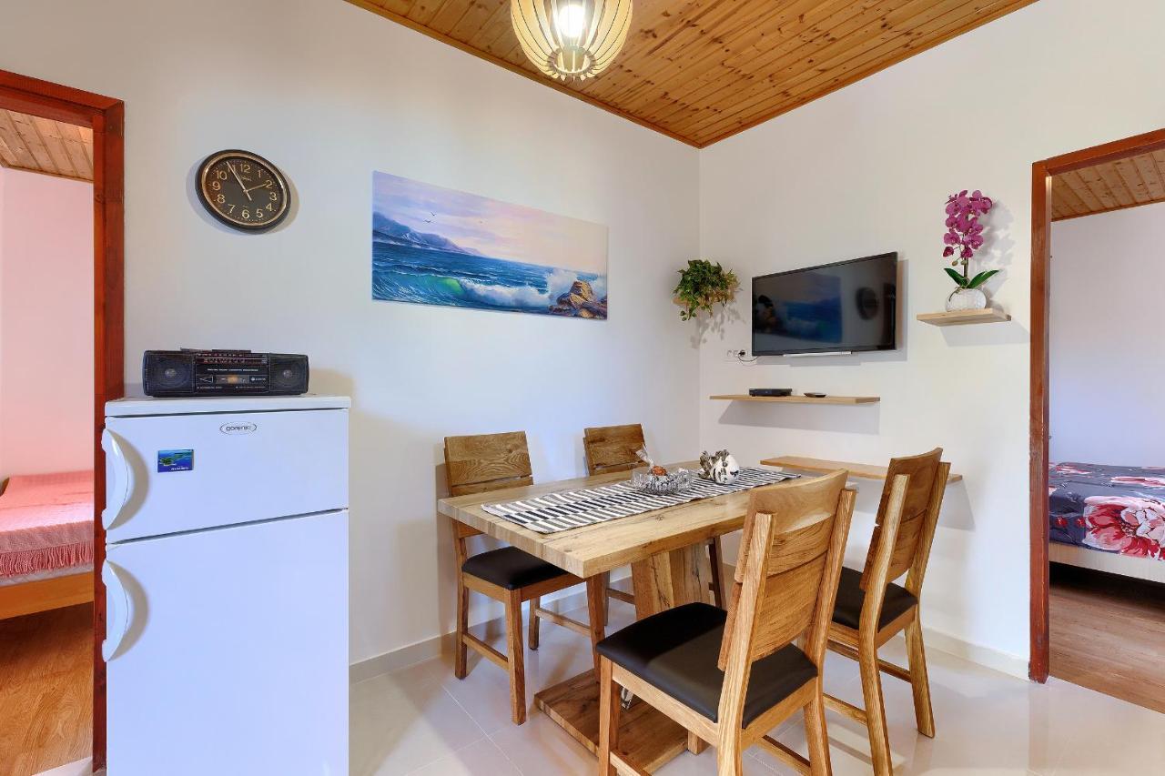Stylish Flats With Two Bedrooms In Premantura Bagian luar foto